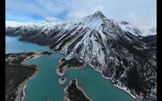 極致獨(dú)特的絕美冰川，絕世秘境薩普神山。