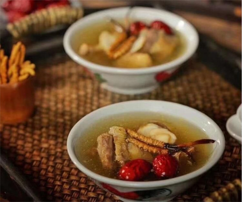 冬蟲夏草和香梨搭配的吃法 還可以和哪些水果一起吃？