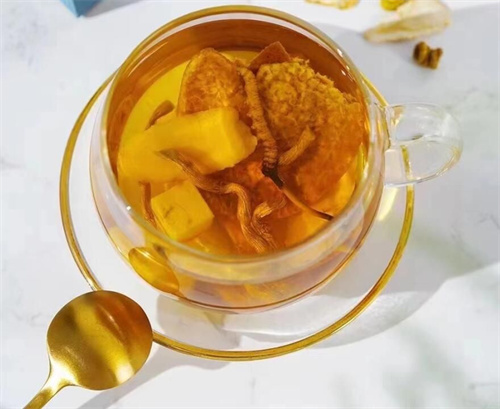 冬蟲(chóng)夏草和甘草搭配一起的吃法