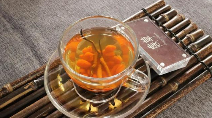 冬蟲(chóng)夏草泡水時(shí)間全解析：泡多久才最有效？
