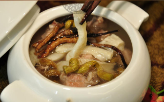 咱草原人燉冬蟲夏草，就這幾招，簡(jiǎn)單又滋補(bǔ)